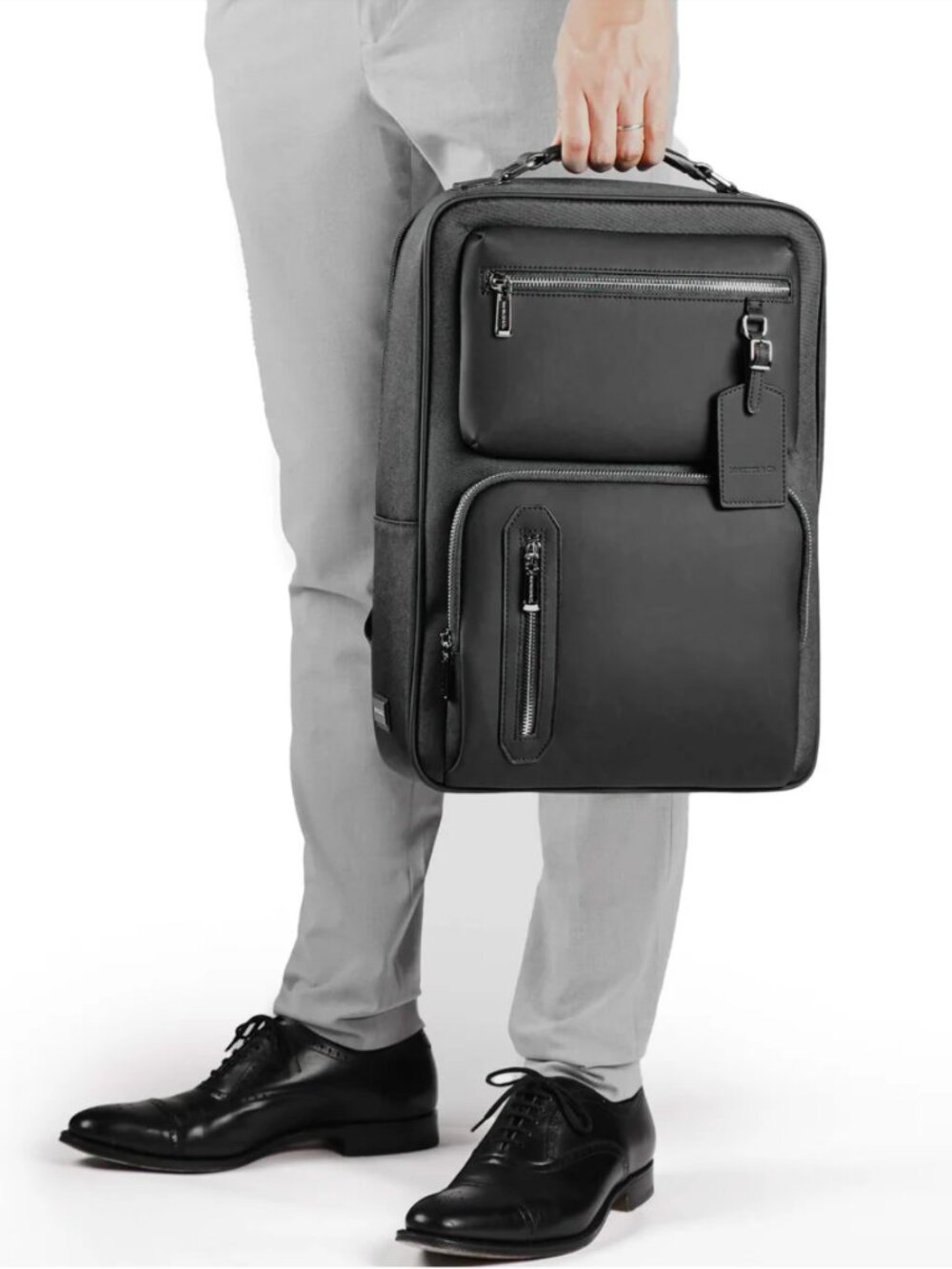 Maverick & Co Explorer Light Backpack Unisex Black Leather